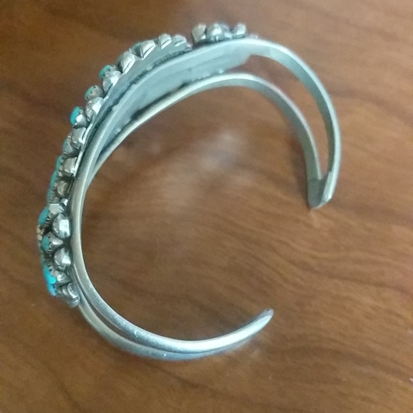 Native American Turquoise Cuff - Picture 4 of 9